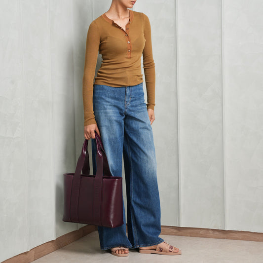 Wide-Leg Jeans